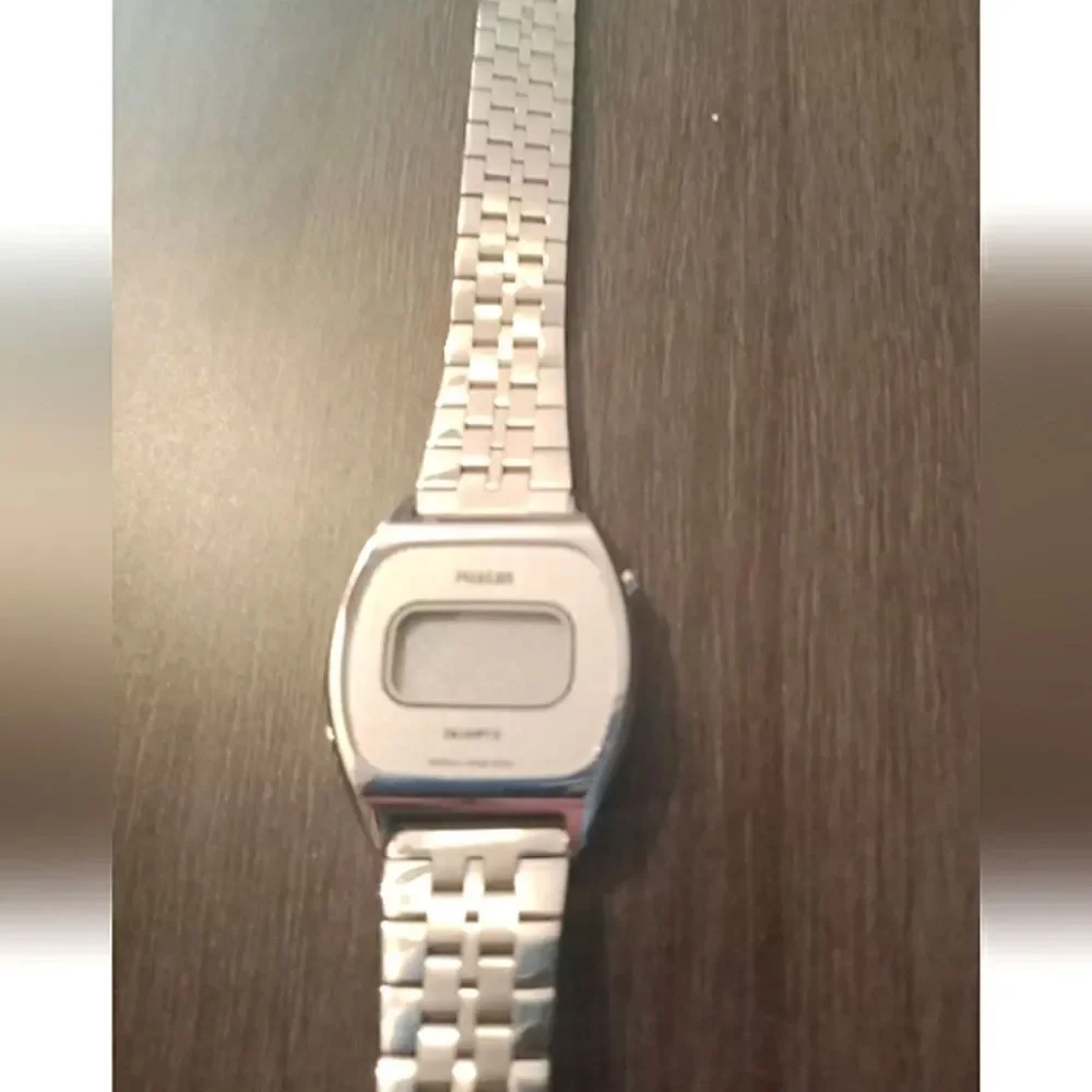 Women's Phasar Quartz Silvertone Watch, From Sears & Roebuck Co. Vintage - Picture 1 of 4